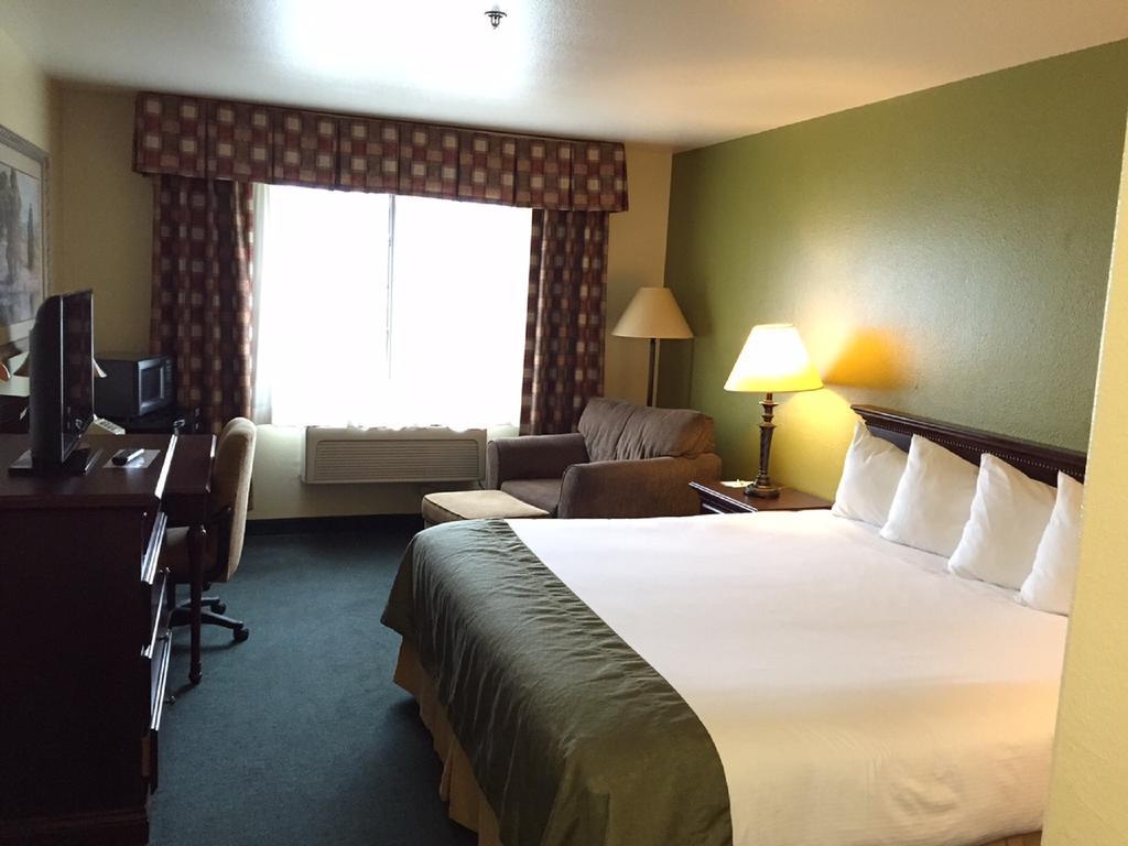 ซูเปอร์ 8 บาย วินด์แฮม แมคคอลล์ Motel แม็คคอลล์ ภายนอก รูปภาพ